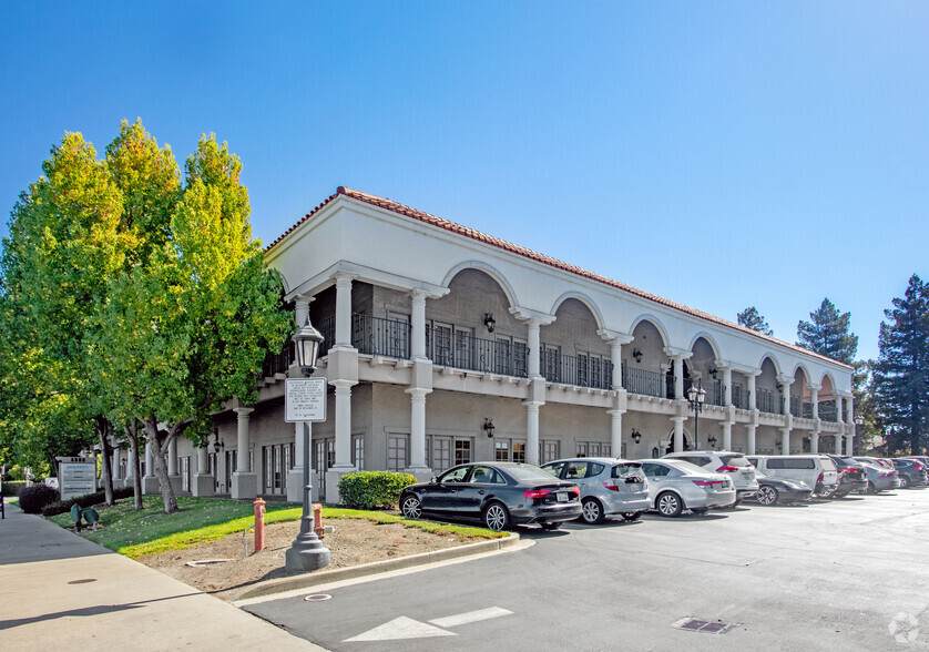 4880 Stevens Creek Blvd, San Jose, CA for lease - Building Photo - Image 3 of 4