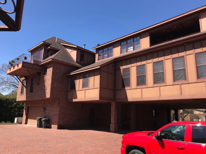 120 Broadway Ave S, Wayzata, MN for sale - Building Photo - Image 1 of 1