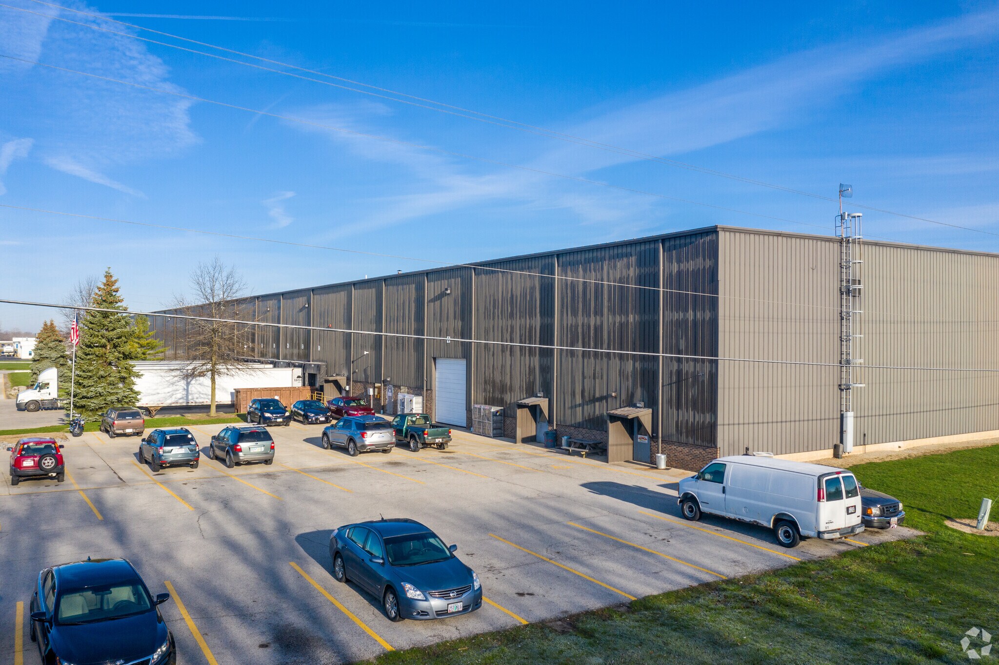 200 NORTHPARKE Dr, Findlay, OH for sale Primary Photo- Image 1 of 1