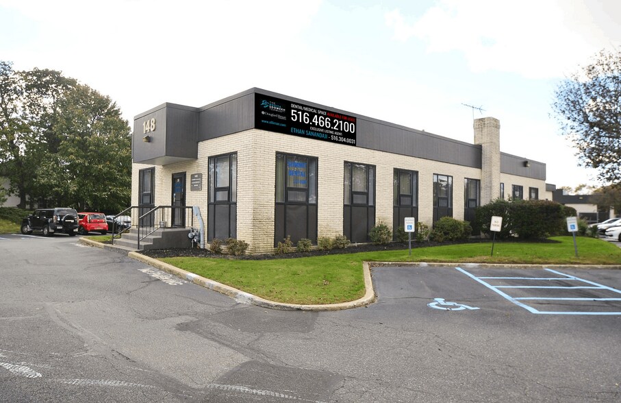 148 Islip Ave, Islip, NY for sale - Building Photo - Image 1 of 1