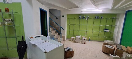 Retail in Segovia, Segovia for lease Interior Photo- Image 2 of 13