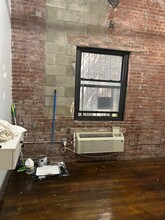 250 44th St, Brooklyn, NY for lease Interior Photo- Image 1 of 2