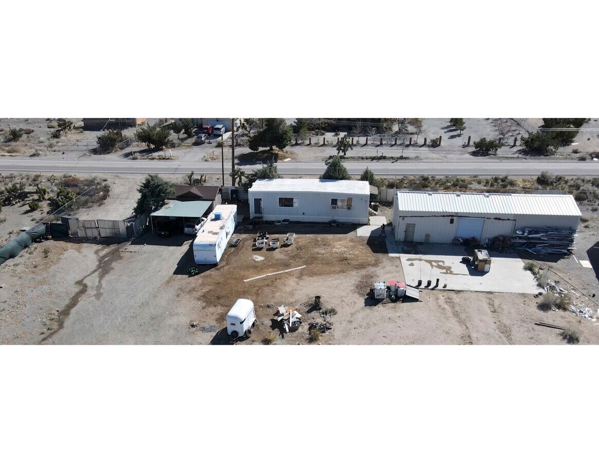 2772 Phelan Rd, Phelan, CA 92371