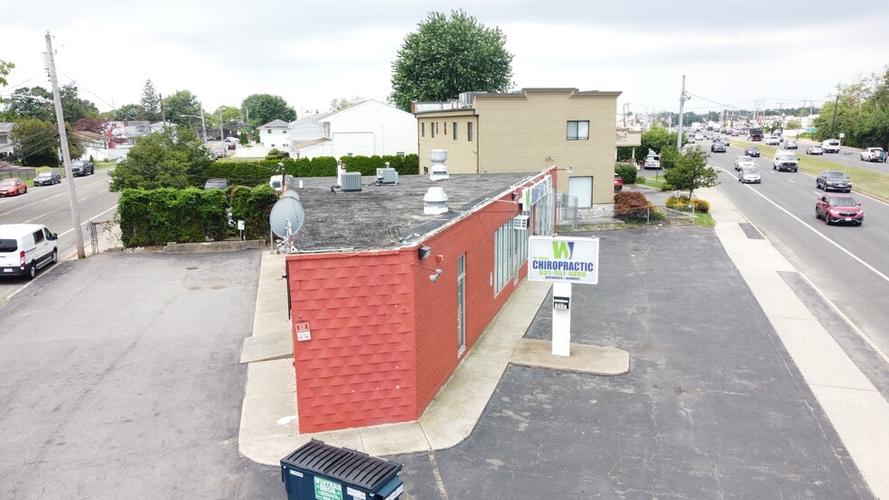 900 Rt-109, West Babylon, NY for sale - Building Photo - Image 3 of 13