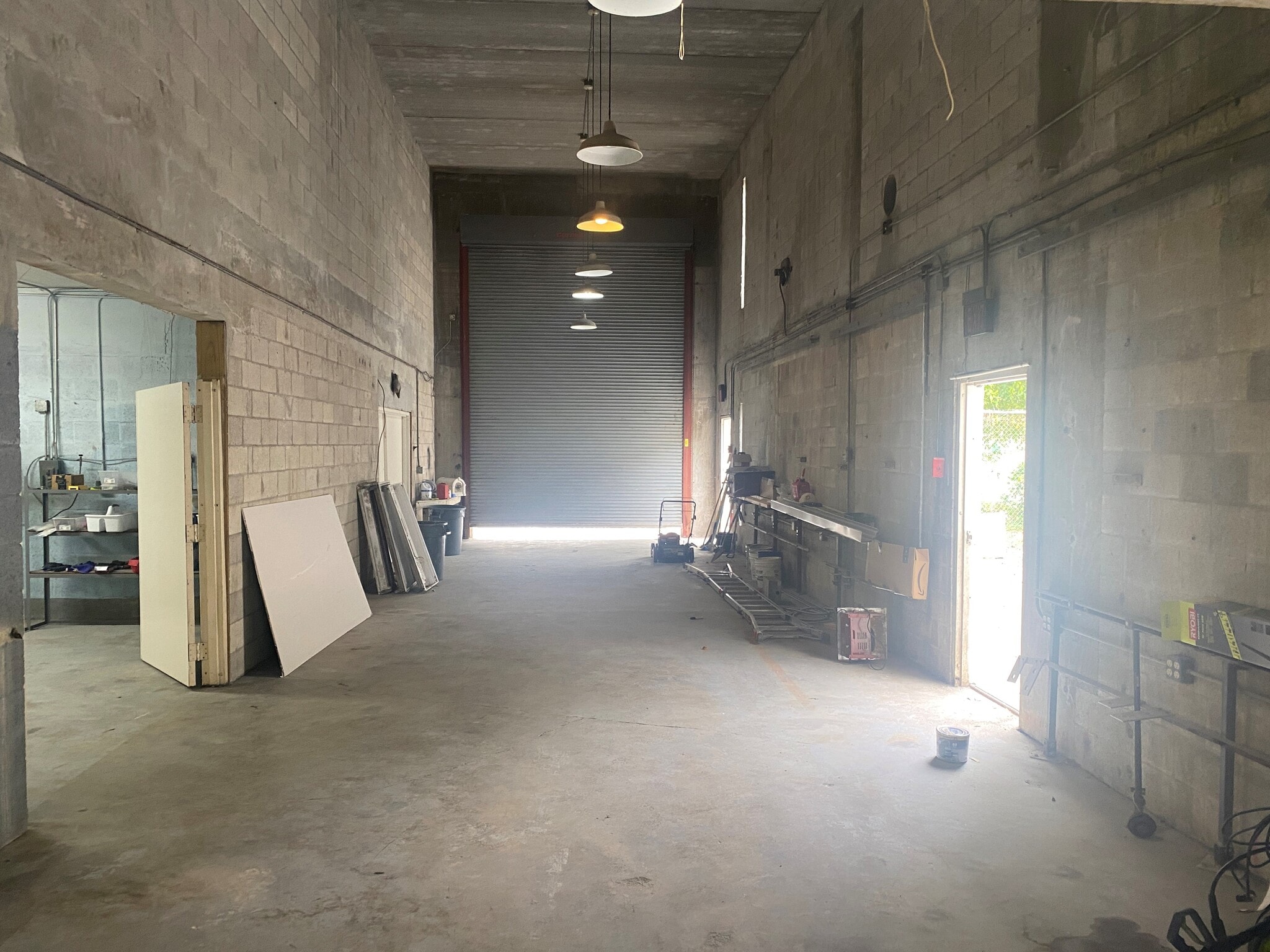 3885 Mercantile Ave Naples Fl 34104 - ie8skh4