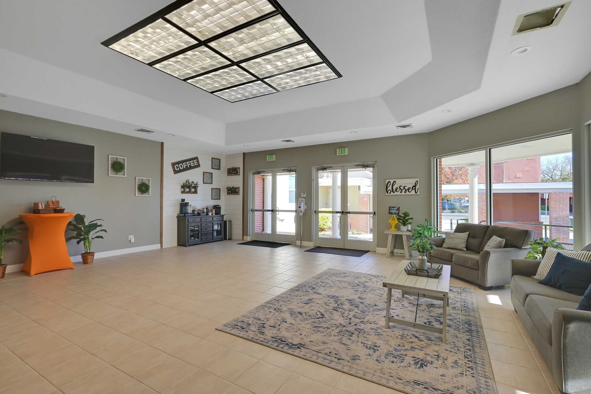 916 Plumas St, Yuba City, CA 95991 FIRST BAPTIST CHURCH