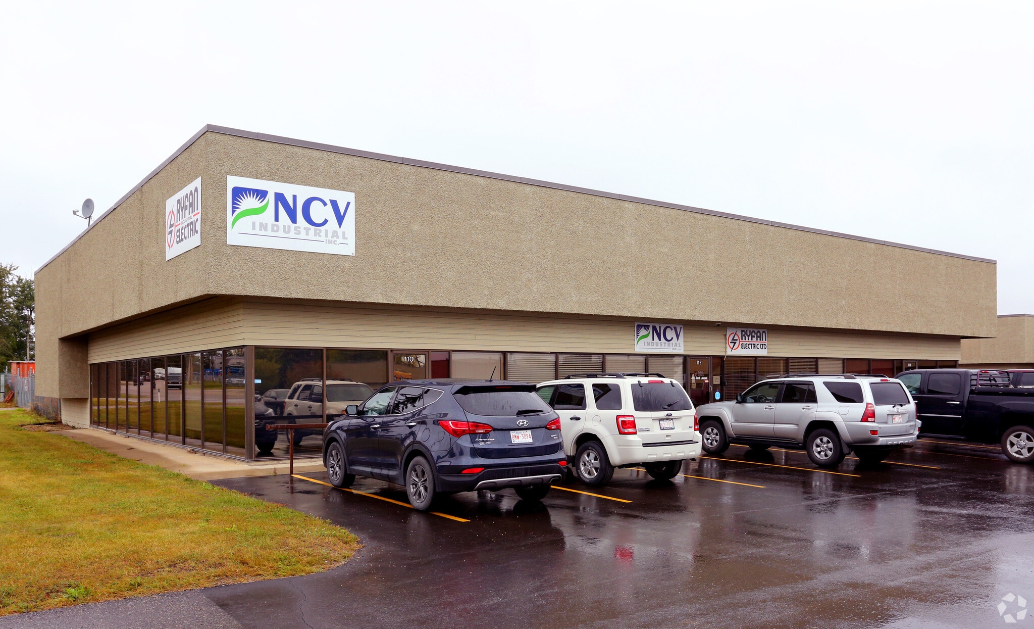 485 South Ave NW, Spruce Grove, AB for lease Primary Photo- Image 1 of 3