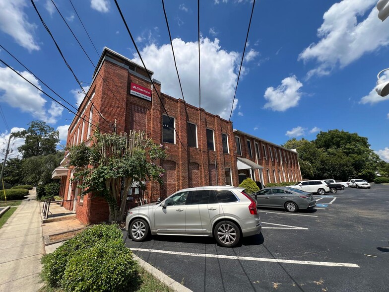 315 W Solomon St, Griffin, GA for lease - Building Photo - Image 1 of 62