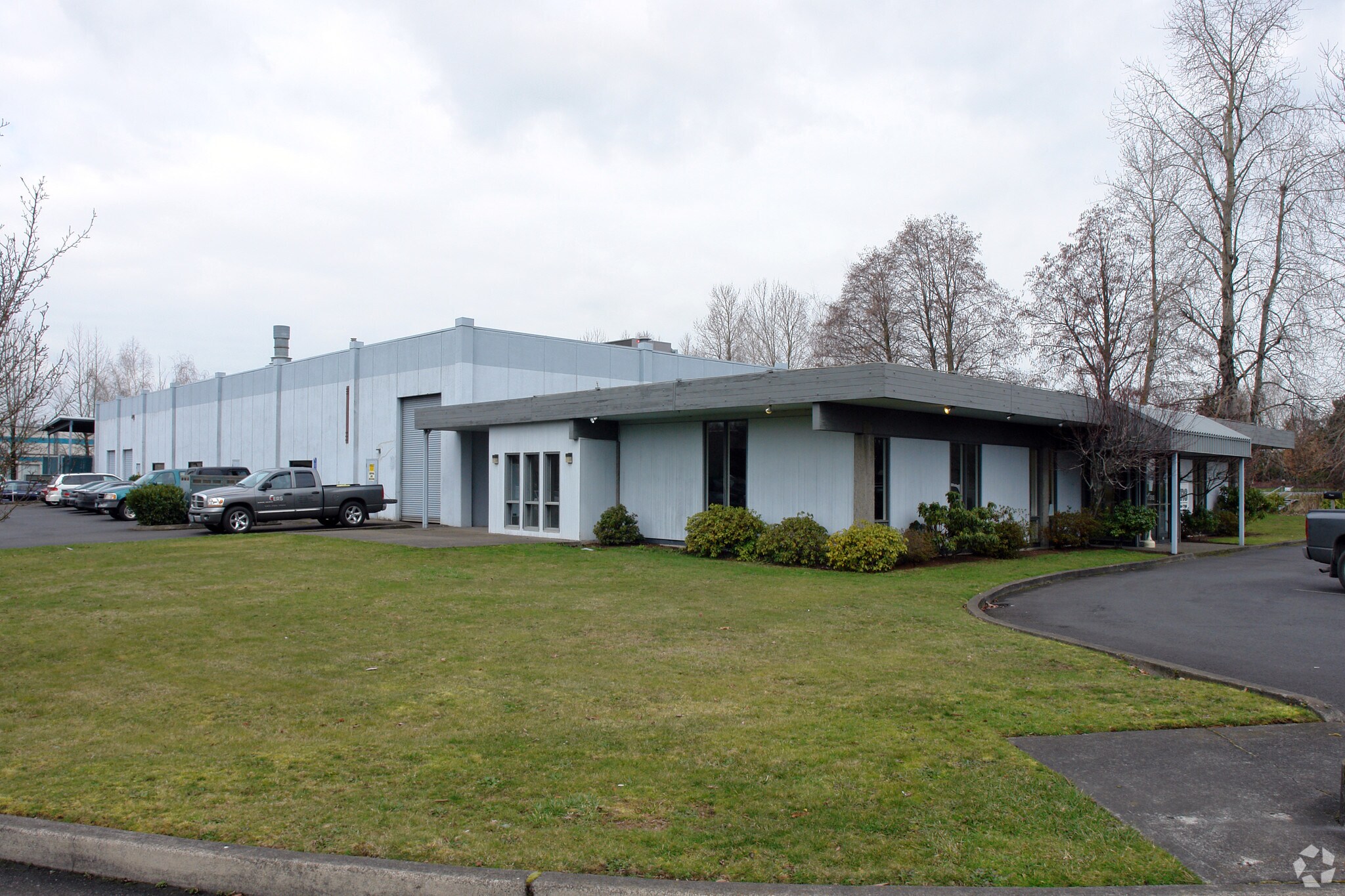 7325 NE 55th Ave, Portland, OR for sale Primary Photo- Image 1 of 1