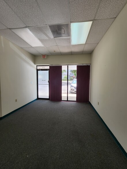 380 Semoran Commerce Pl, Apopka, FL for lease - Interior Photo - Image 2 of 10