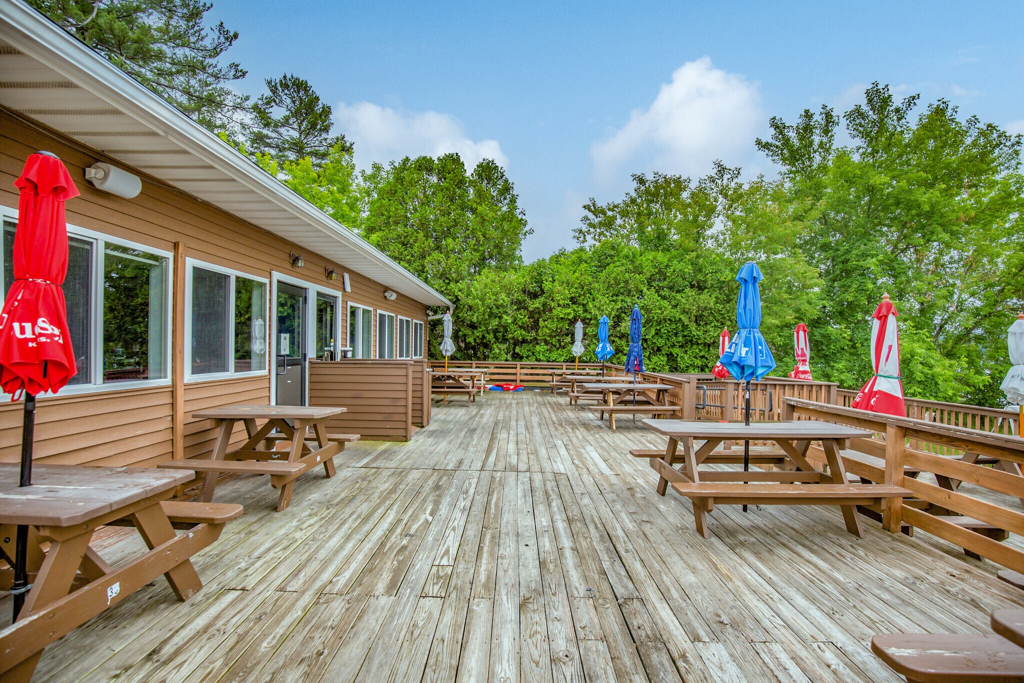 756 S Main St, Lanesboro, MA 01237 Lakeside Bar and Grill