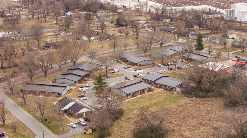 101 Longview Dr, Russellville, KY for sale Primary Photo- Image 1 of 19