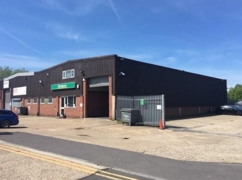 8-11 Fleming Rd, Newbury for sale Primary Photo- Image 1 of 1