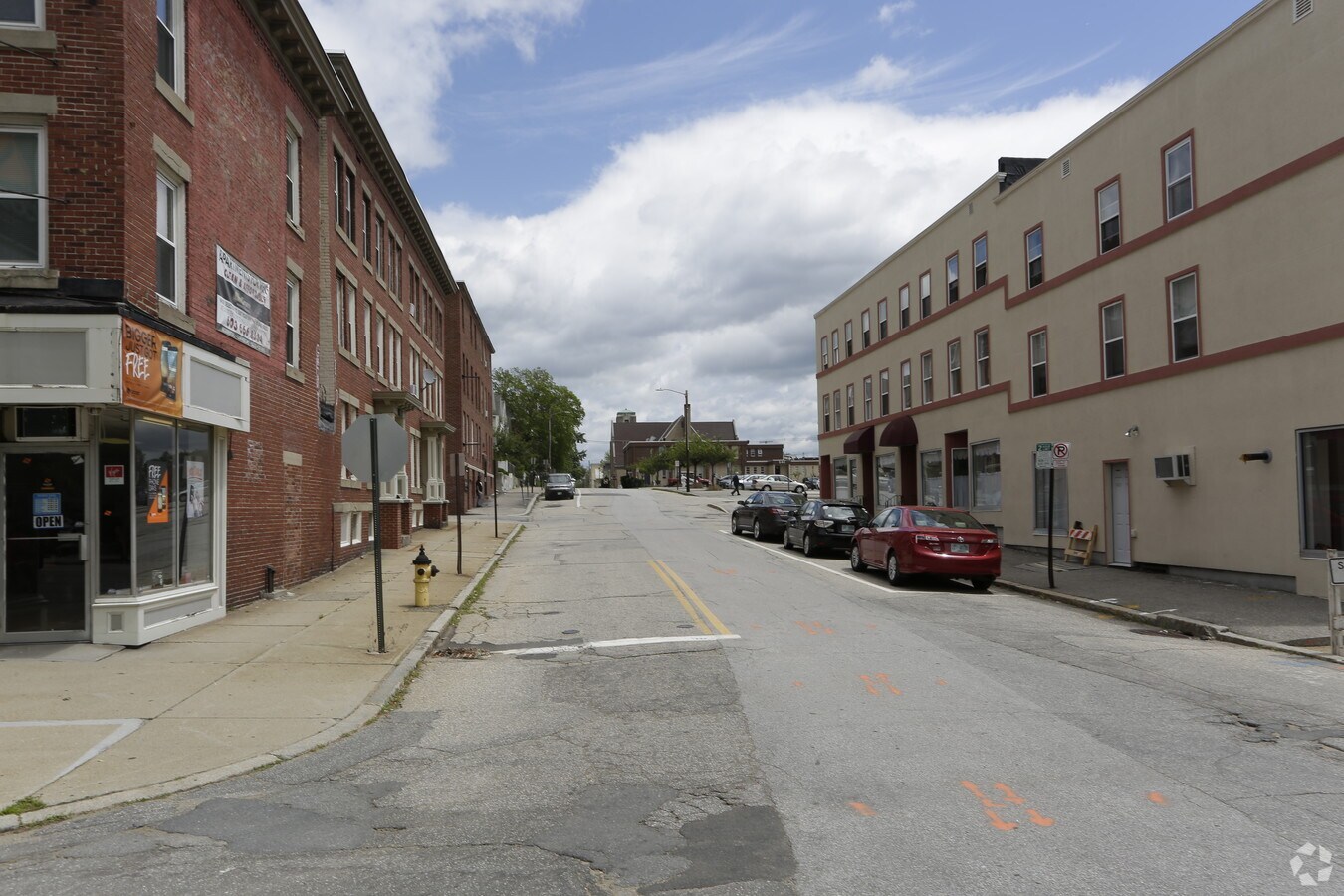 12791301 Elm St, Manchester, NH 03101