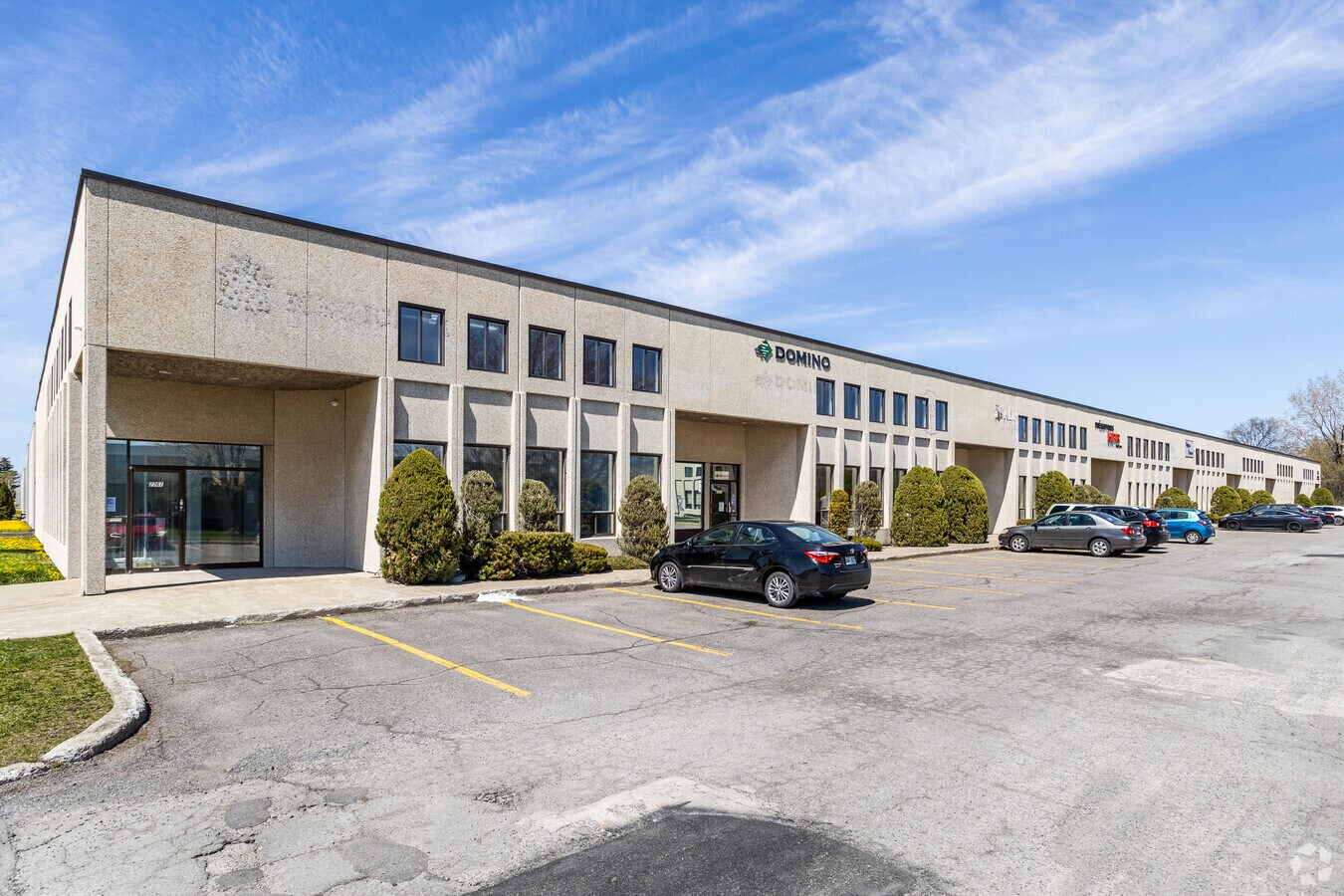 22272261 Rue SaintLaurent, QC H4R 2E9 Industrial for