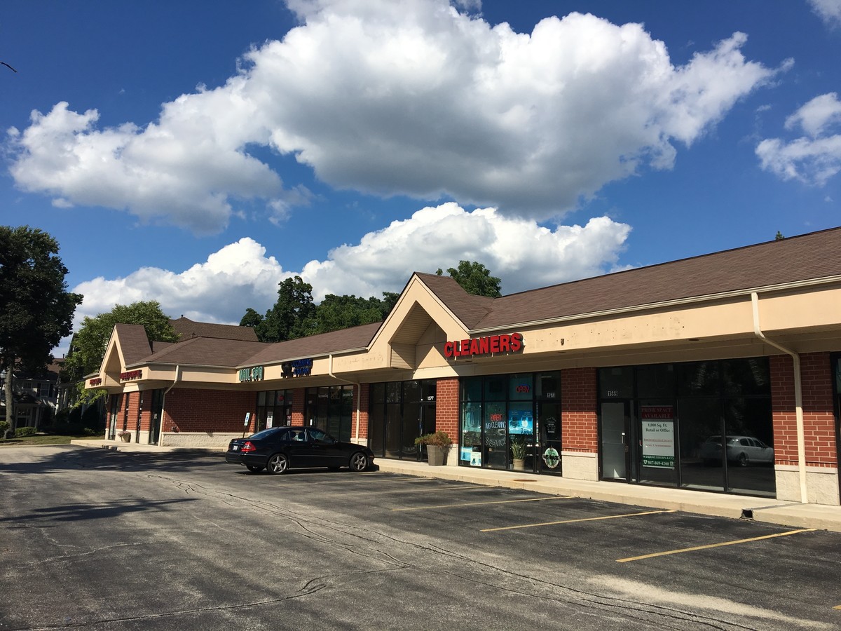 15571589 N Quentin Rd, Palatine, IL 60074