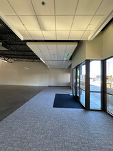 Kuebler Blvd, Salem, OR for lease Interior Photo- Image 2 of 4