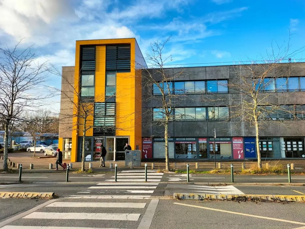 2 Rue Du Wattman, Orvault for lease Building Photo- Image 1 of 10