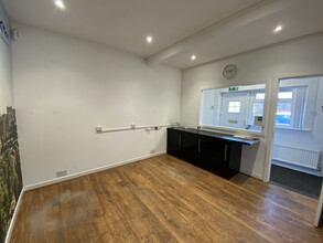 6A Lothian St, Bonnyrigg for sale Interior Photo- Image 1 of 3