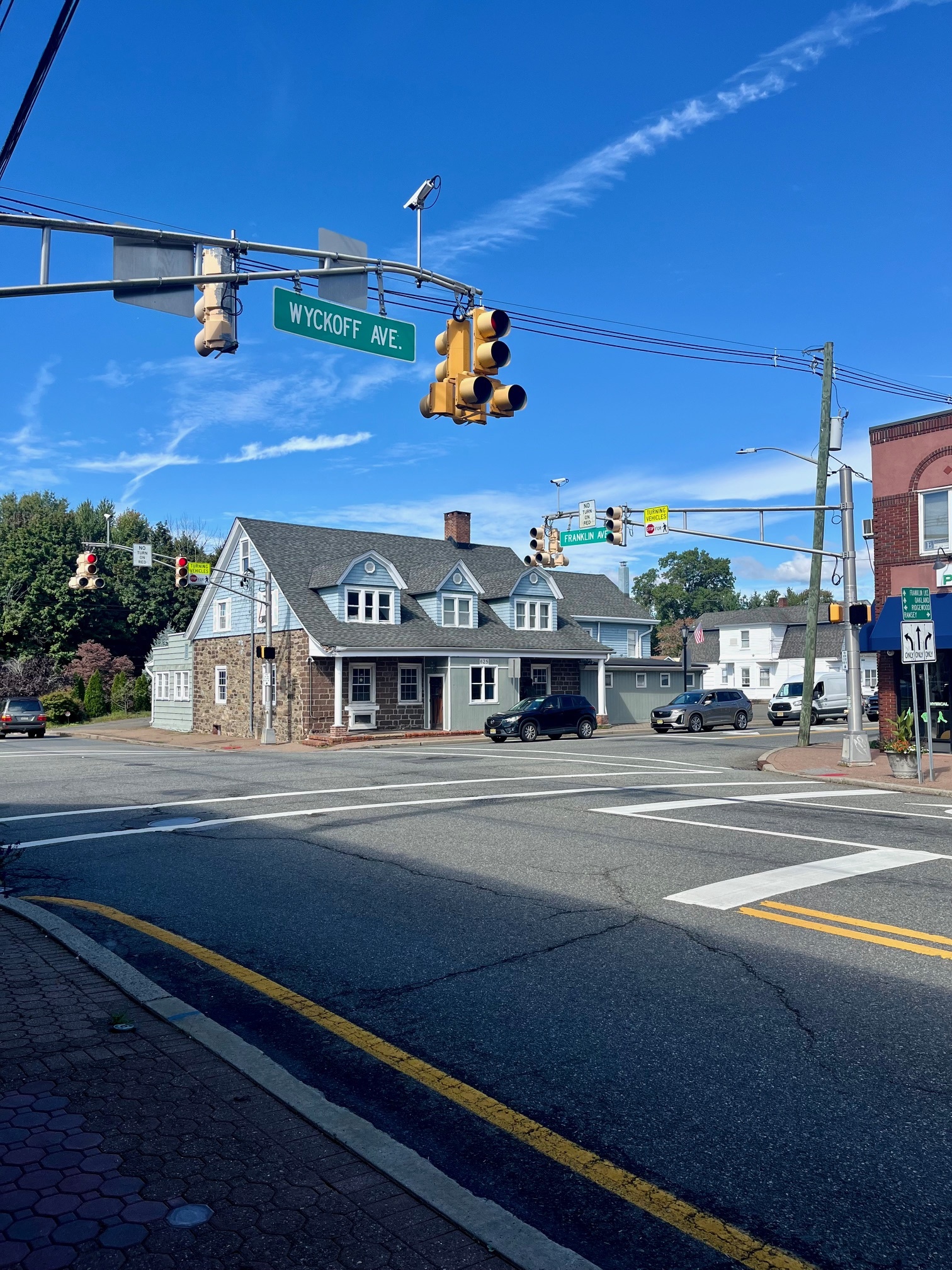 625 Wyckoff Ave, Wyckoff, NJ for lease Building Photo- Image 1 of 12