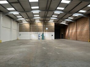 Cradock Rd, Luton for lease Interior Photo- Image 2 of 4