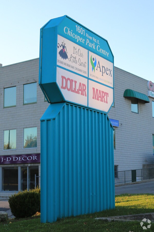 1601 River Rd E, Kitchener, ON Chicopee Park Centre