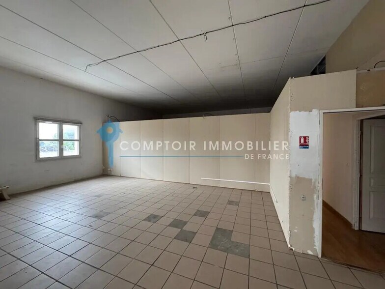 Flex in Lattes for sale - Building Photo - Image 3 of 11