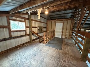 15626 SE Martins St, Portland, OR for lease Interior Photo- Image 2 of 5