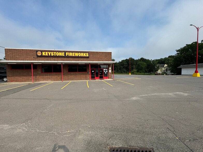 651 Carey Ave, Wilkes Barre, PA for sale - Building Photo - Image 1 of 16