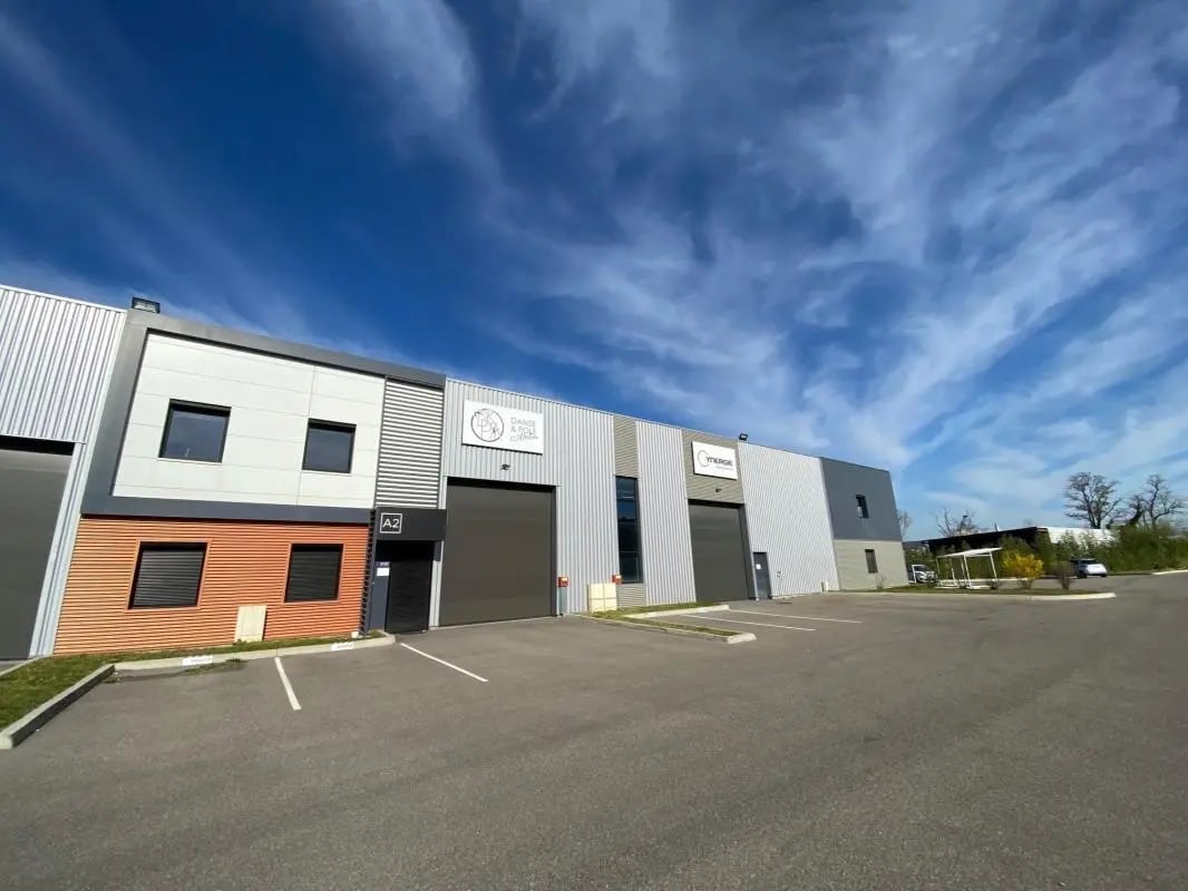 Office in Saint-Priest for lease Building Photo- Image 1 of 6