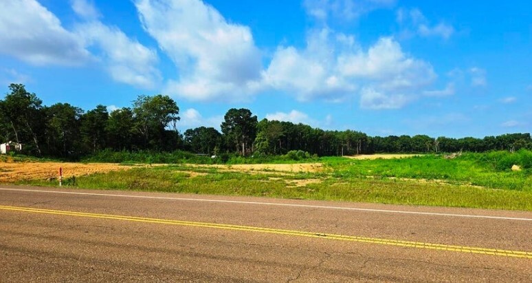 Scott Street, Senatobia, MS for sale - Primary Photo - Image 1 of 3