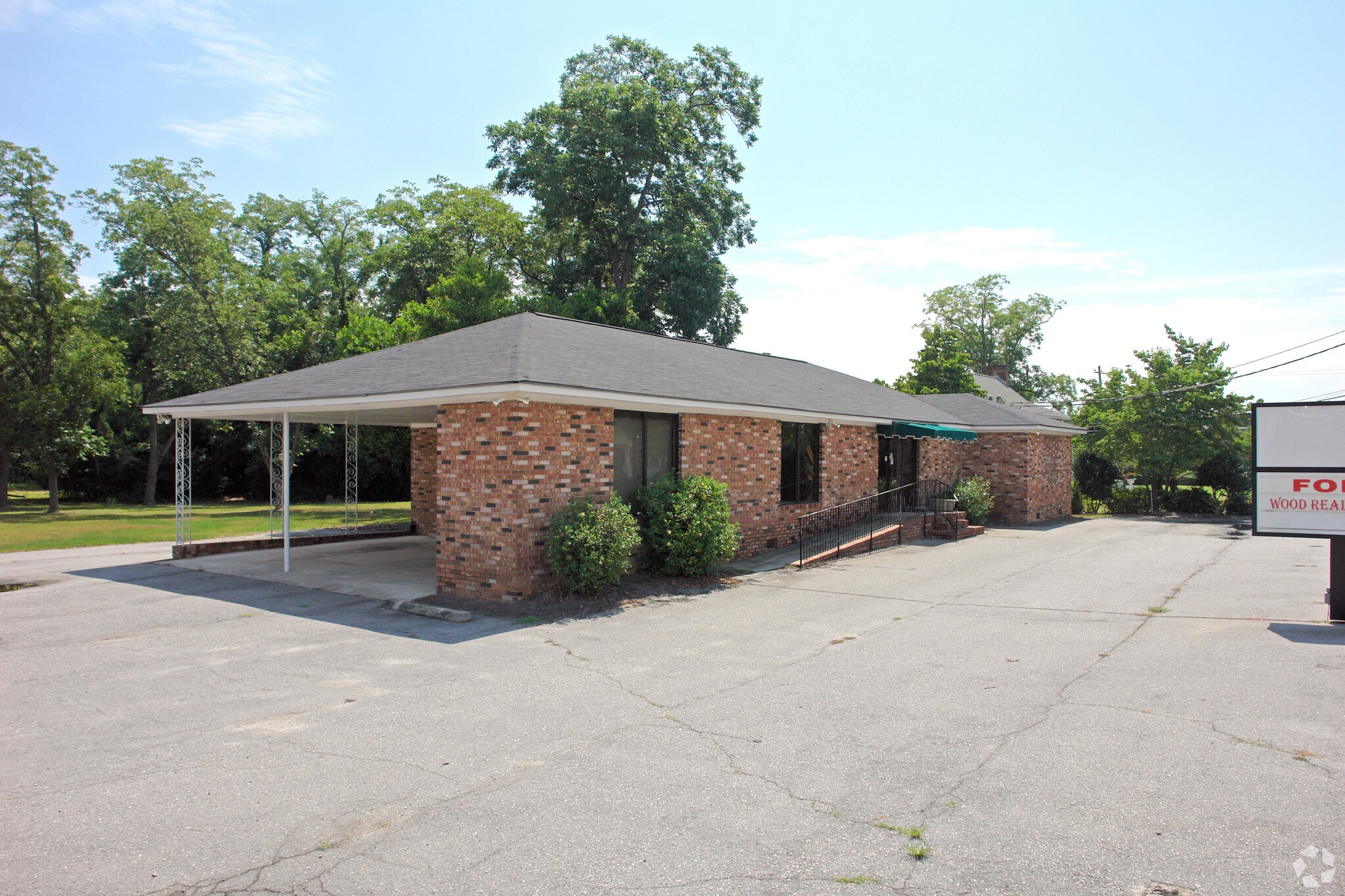 339 W Main St, Lexington, SC for sale Primary Photo- Image 1 of 1