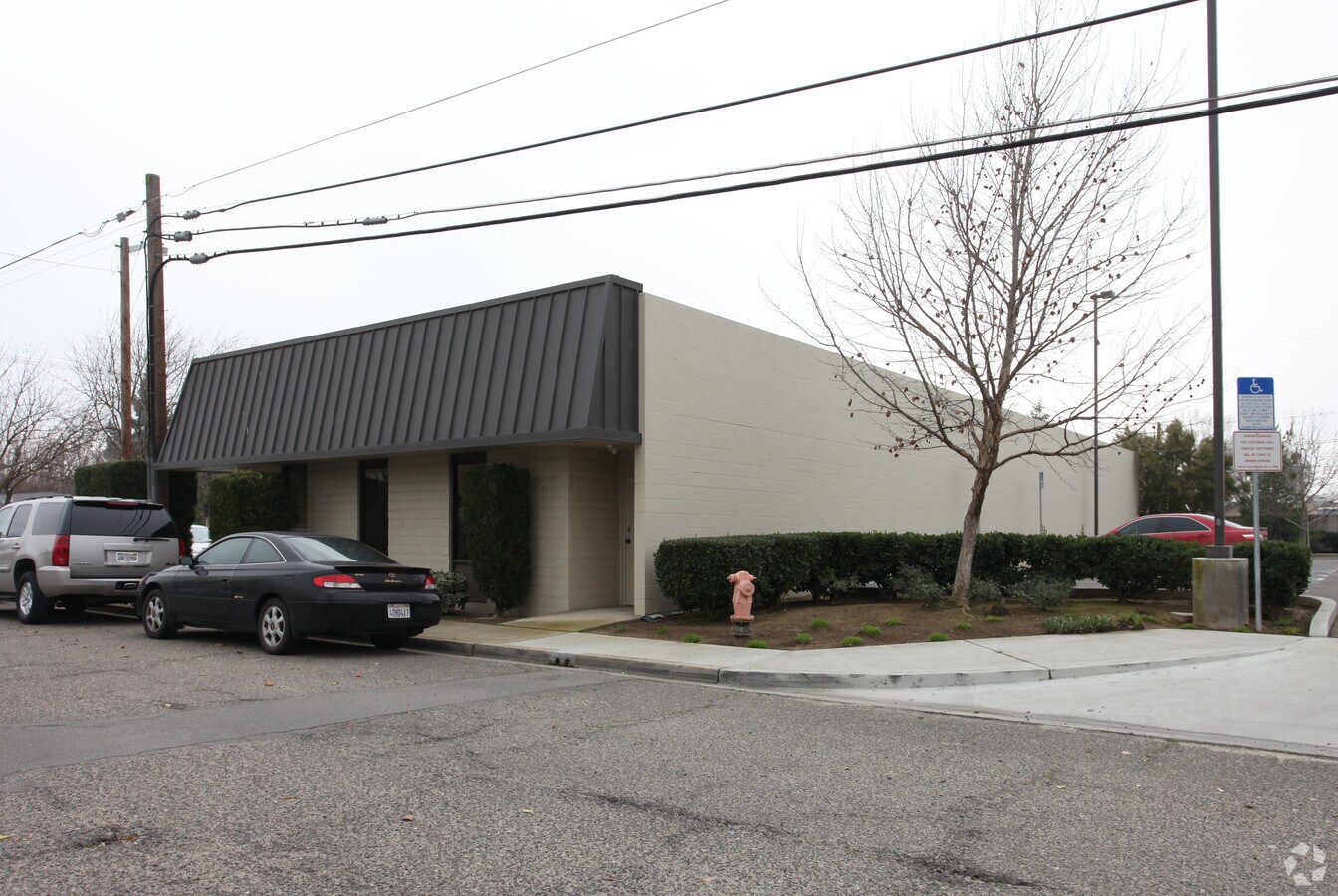 855875 Geer Rd, Turlock, CA 95380