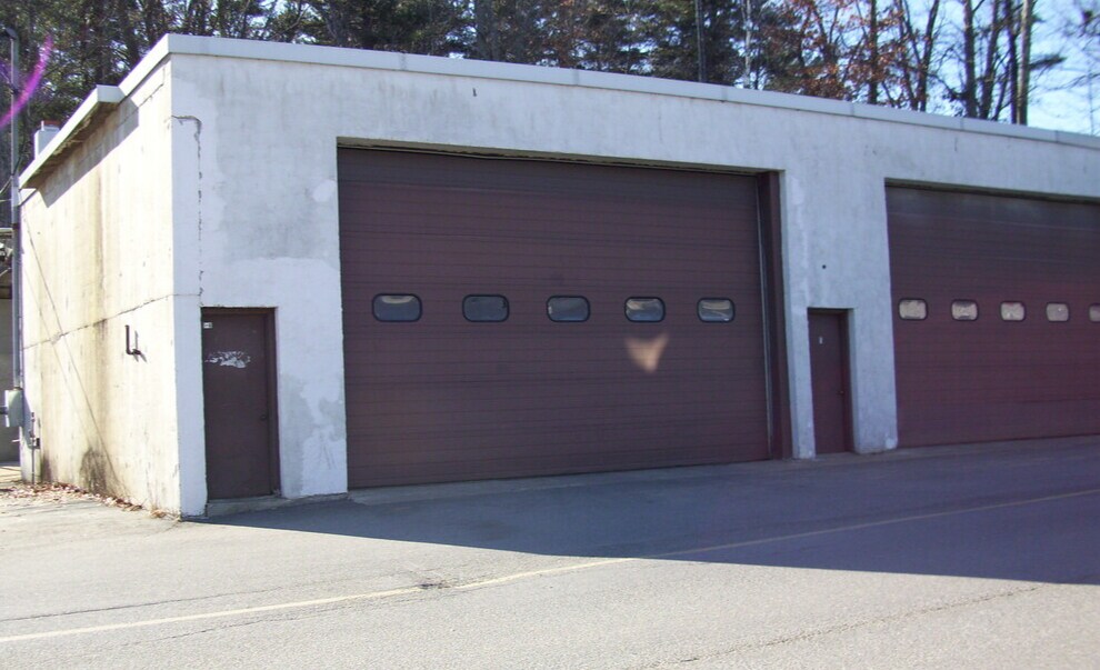 574 Mammoth Rd, Londonderry, NH for sale Building Photo- Image 1 of 1