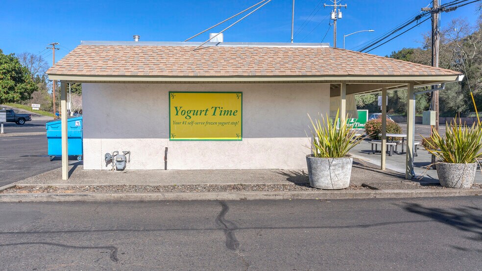 531 Summerfield Rd, Santa Rosa, CA 95405 Retail For Sale
