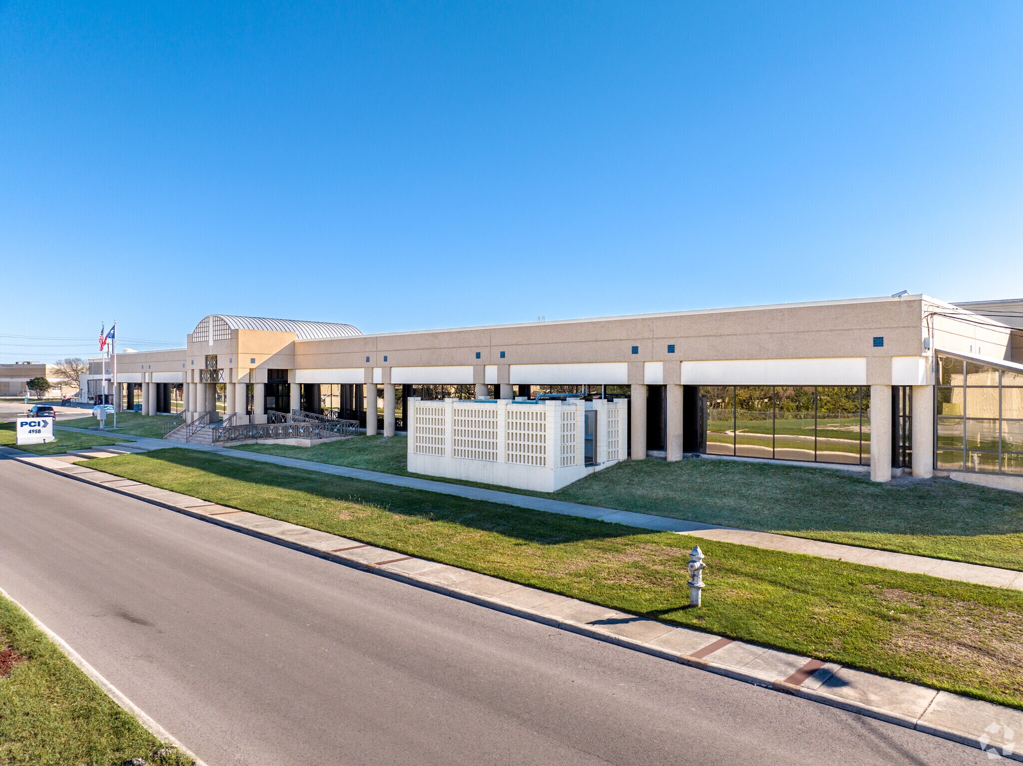 4958 Stout Dr, San Antonio, TX for sale Primary Photo- Image 1 of 1