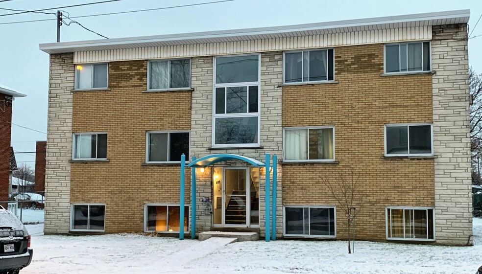 336 Boul Curé-Poirier E, Longueuil, QC for sale - Building Photo - Image 1 of 14