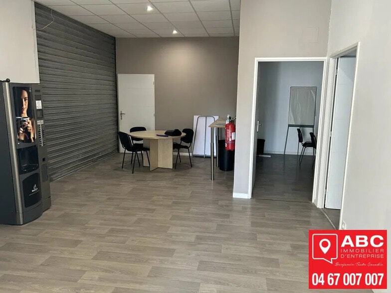 Flex in Vias for lease - Building Photo - Image 3 of 8