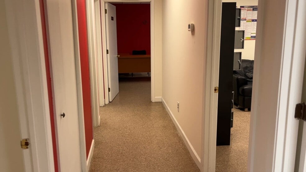 513 Hertzog Blvd, King Of Prussia, PA for lease - Commercial Listing Video - Image 3 of 8