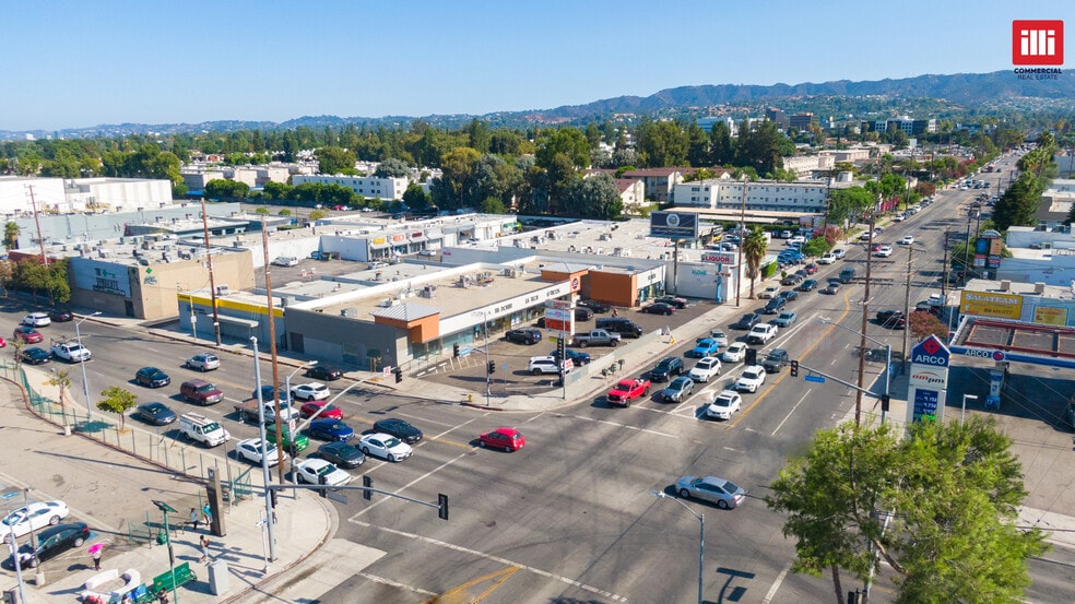 6026-6040 Reseda Blvd, Tarzana, CA for lease - Building Photo - Image 2 of 6