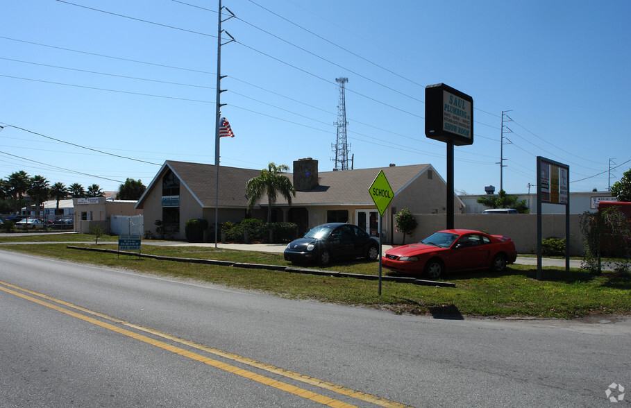 11000 70th Ave N, Seminole, FL for lease - Building Photo - Image 2 of 4