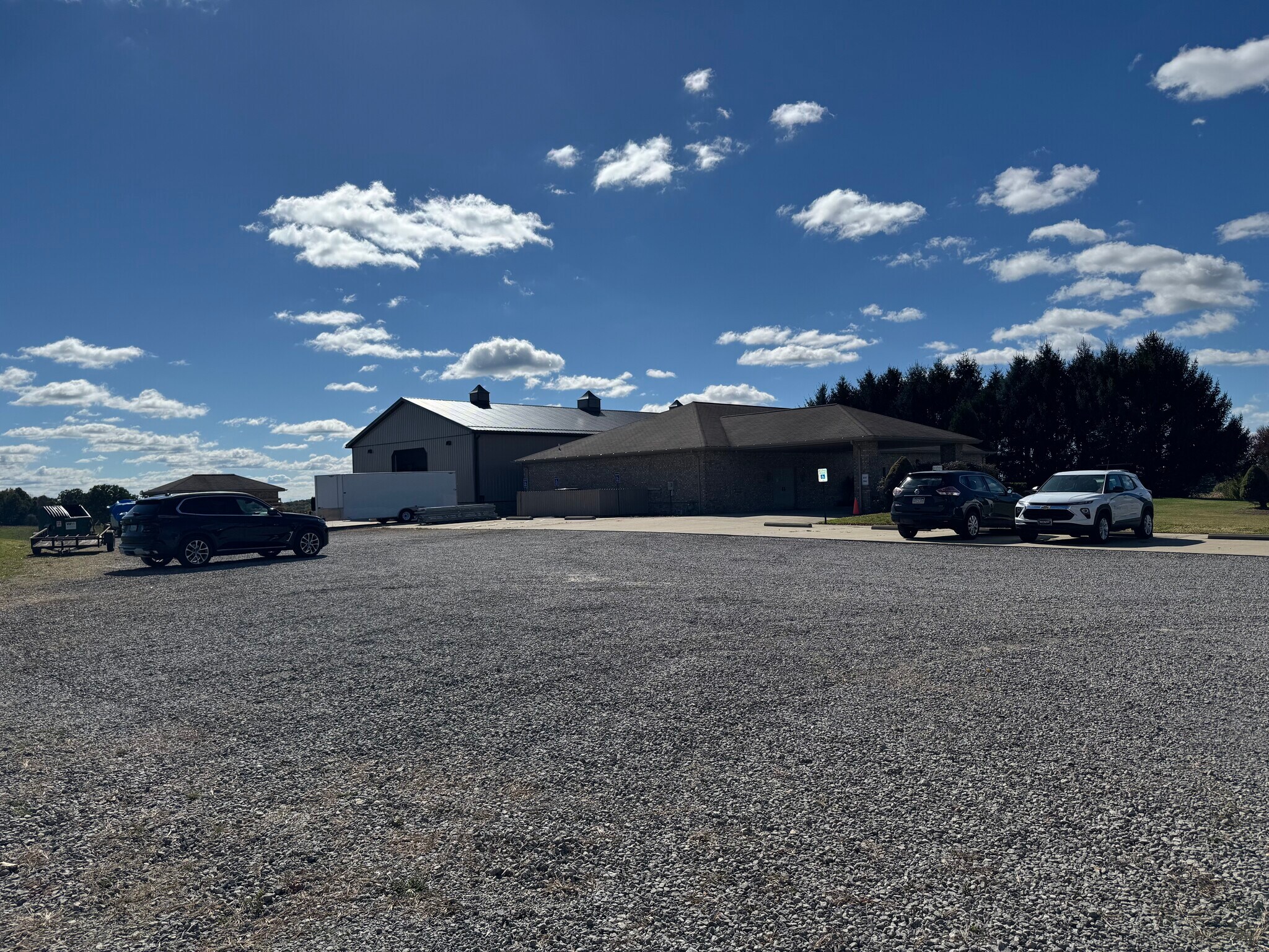 1046 Ekastown Rd, Saxonburg, PA for lease Primary Photo- Image 1 of 30
