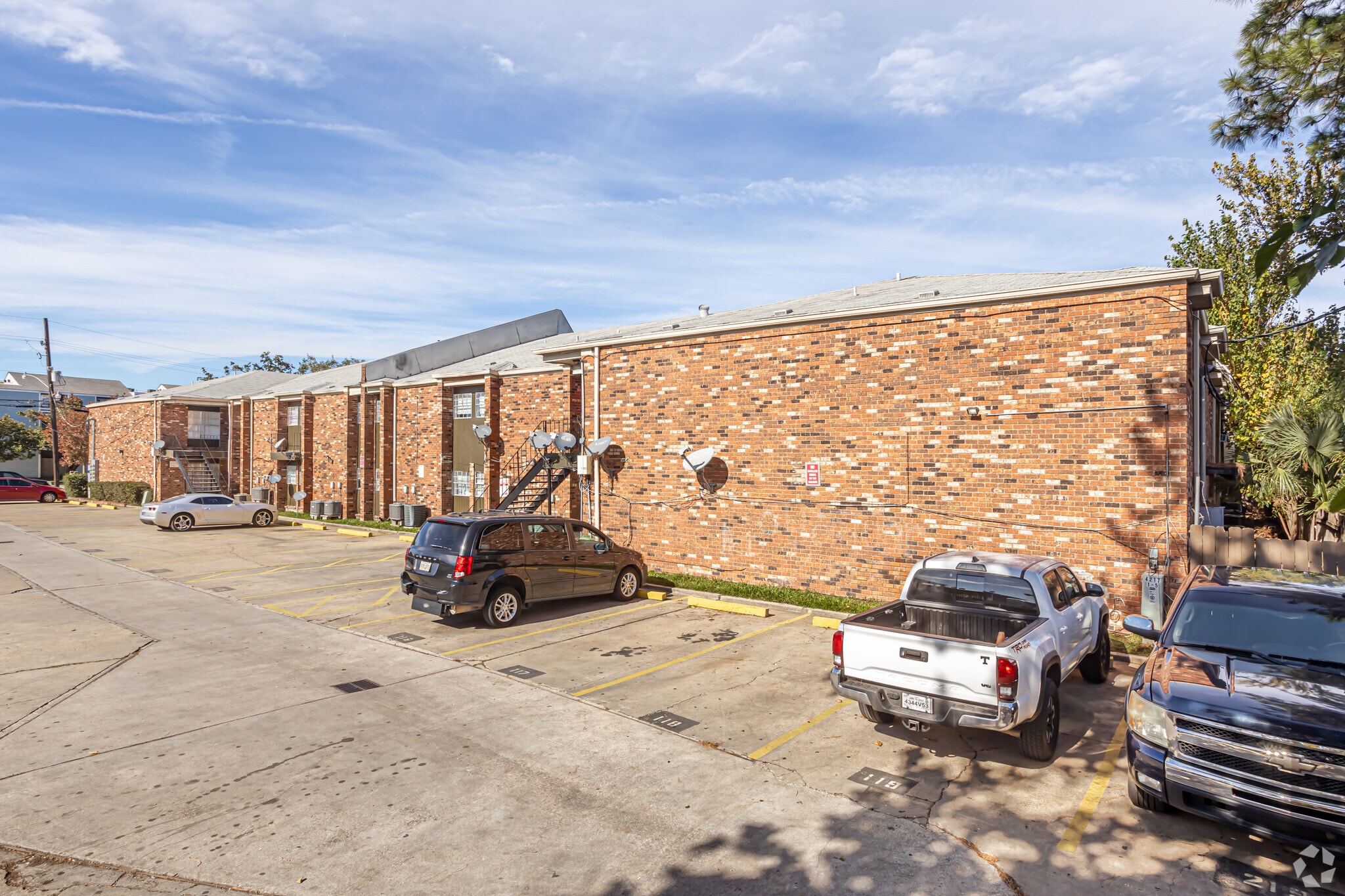 4021 Hessmer Ave, Metairie, LA 70002 Lake Haven Riverside Court