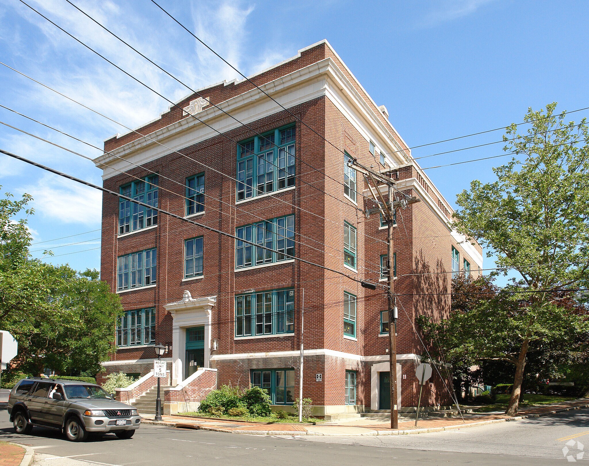 160 Union St, Poughkeepsie, NY for sale Primary Photo- Image 1 of 1