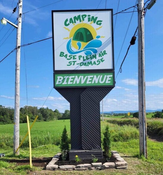 300-302 Rt 297 S, Saint-Damase-De-Matapédia, QC for sale - Building Photo - Image 2 of 9