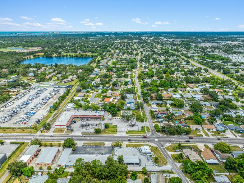 11505 Walsingham Rd, Largo, FL for sale - Building Photo - Image 3 of 24