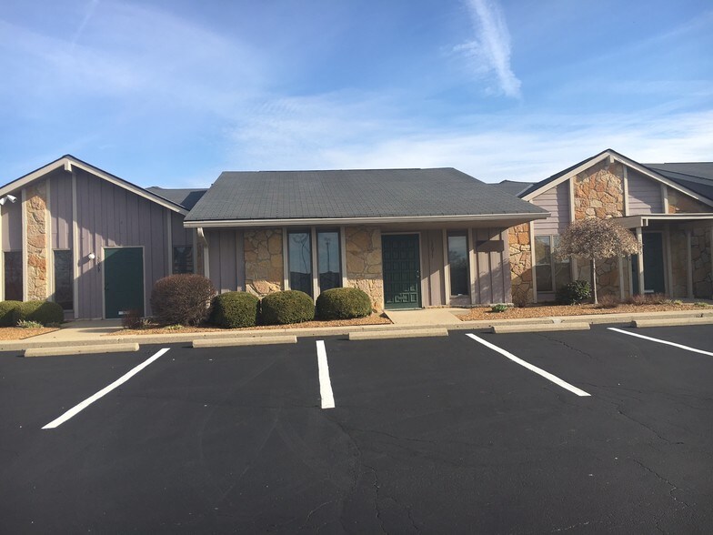 12071-12079 Sheraton Ln, Cincinnati, OH for sale - Building Photo - Image 1 of 1