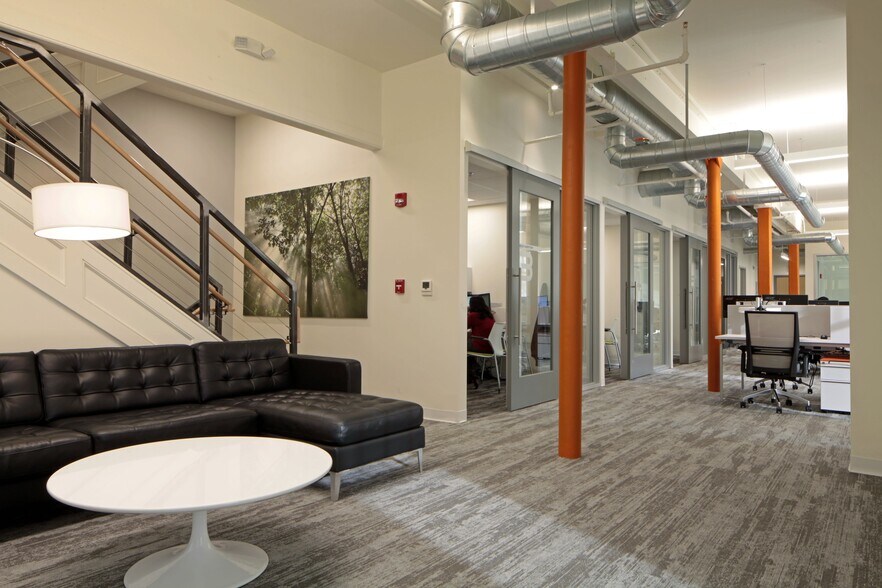 152 E Washington St, Indianapolis, IN for sale - Interior Photo - Image 2 of 3