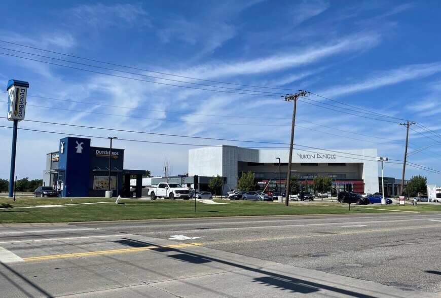 1010 Garth Brooks Blvd, Yukon, OK 73099 Yukon Angle