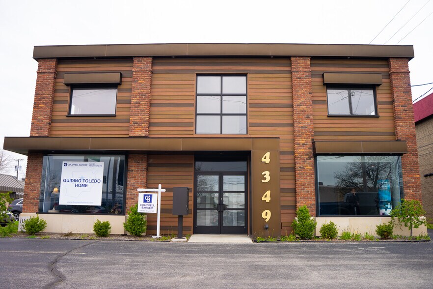 4349 Talmadge Rd, Toledo, OH 43623